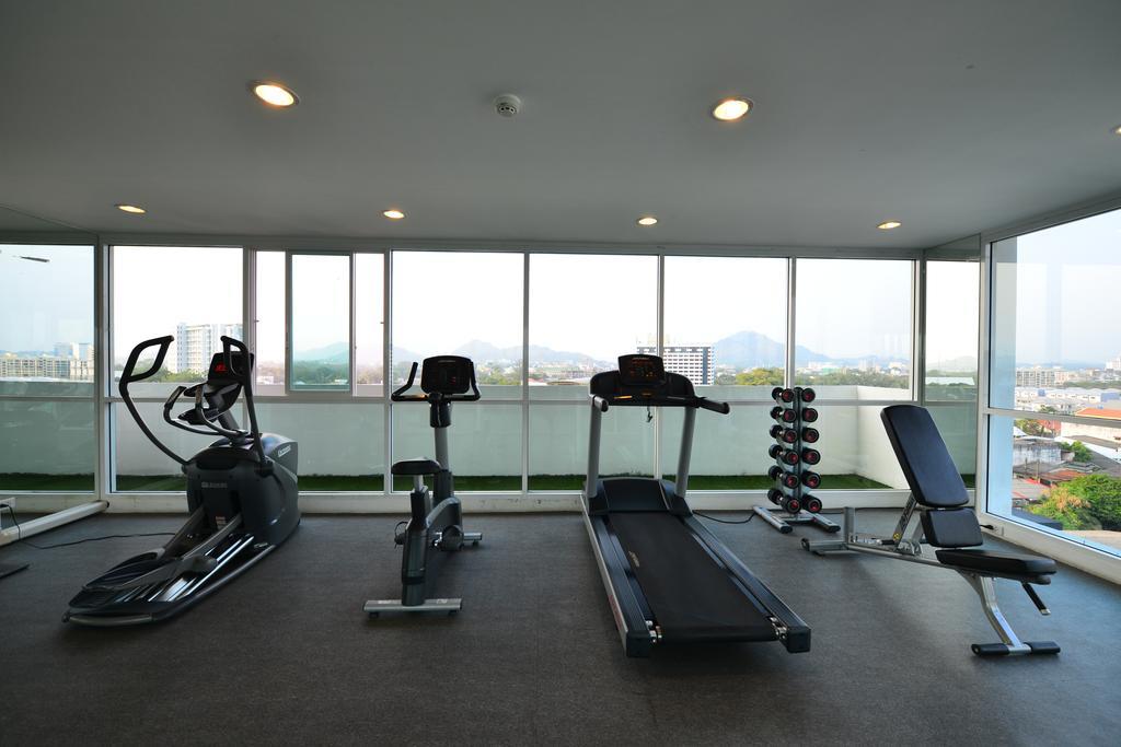 Modern Thai Suites Phuket Dış mekan fotoğraf