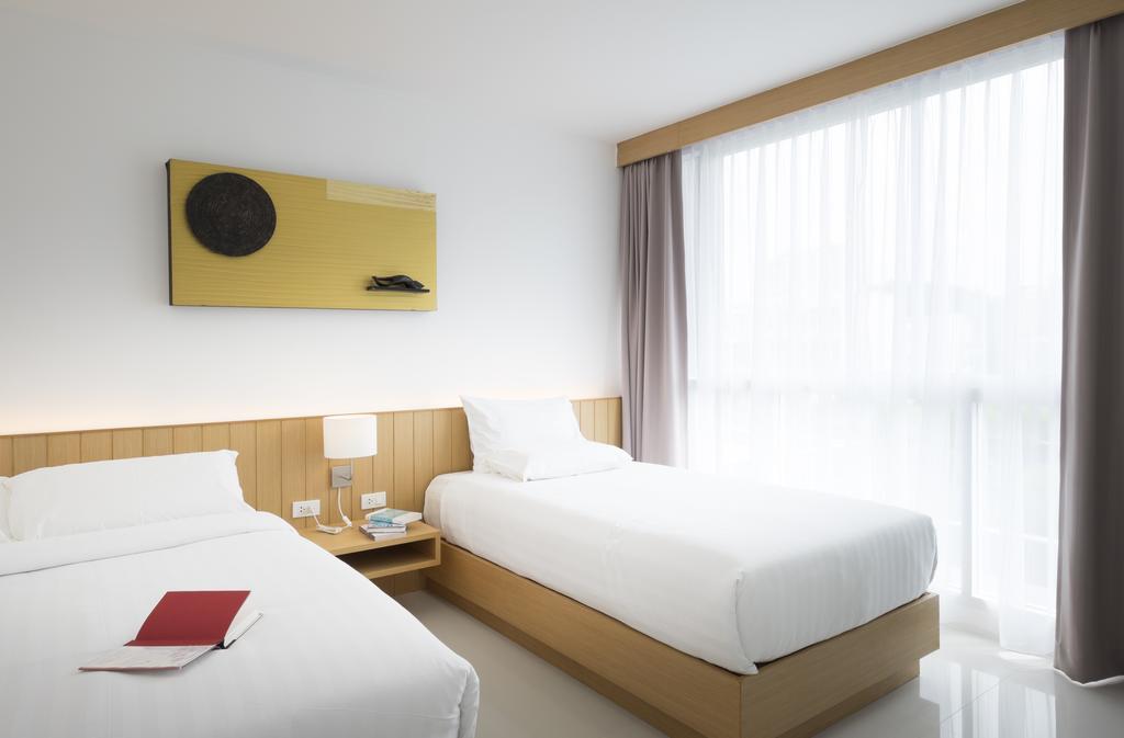 Modern Thai Suites Phuket Oda fotoğraf