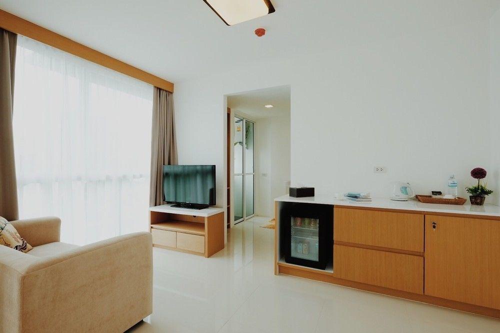 Modern Thai Suites Phuket Dış mekan fotoğraf