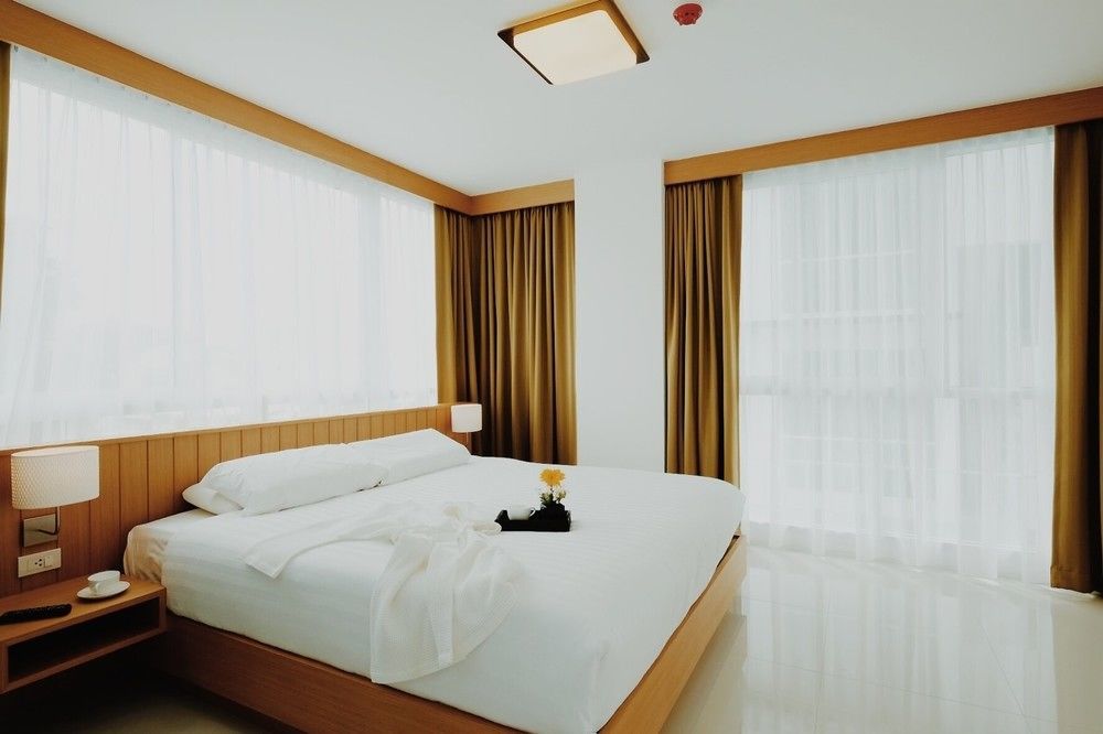 Modern Thai Suites Phuket Dış mekan fotoğraf