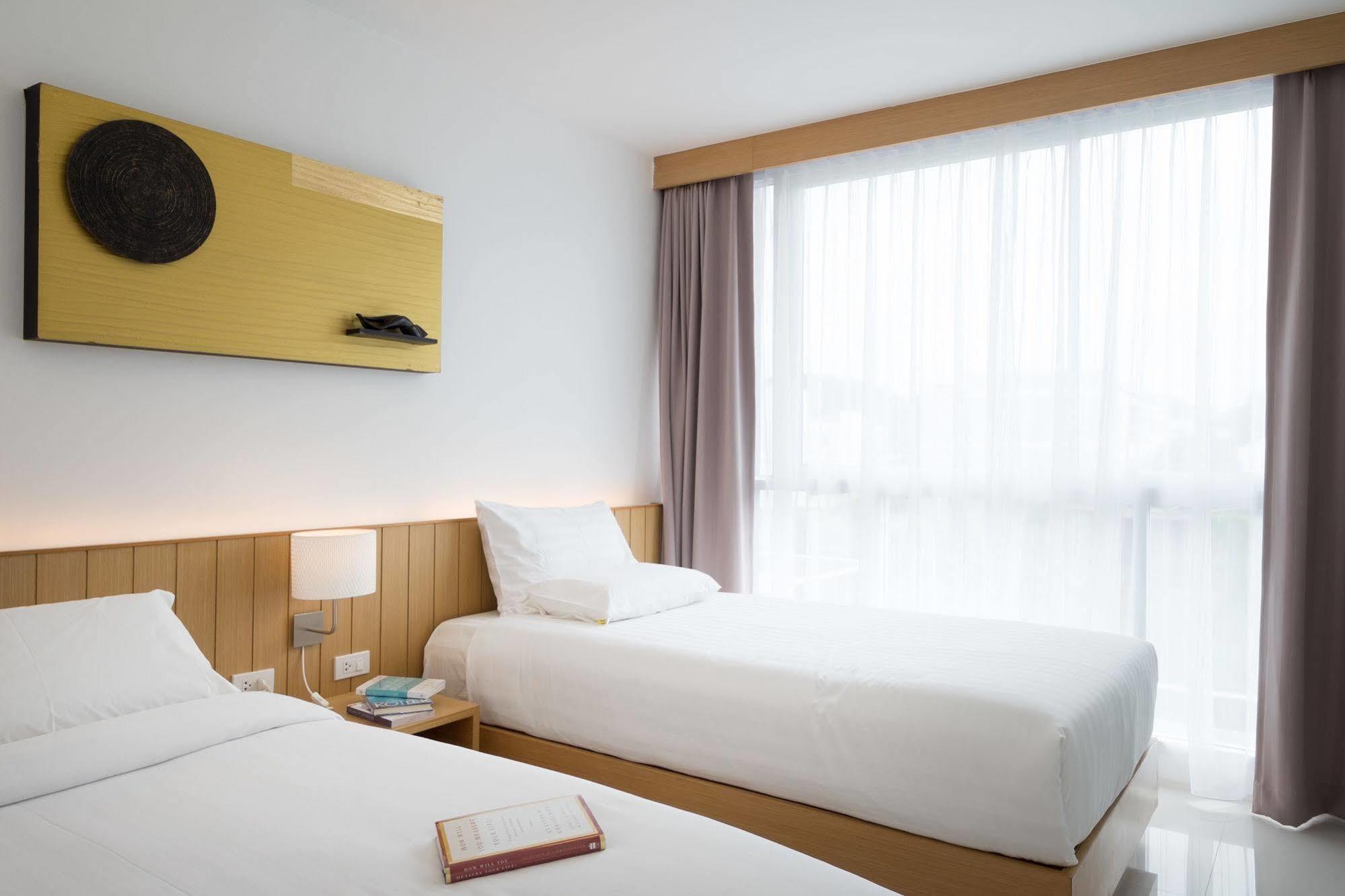 Modern Thai Suites Phuket Dış mekan fotoğraf
