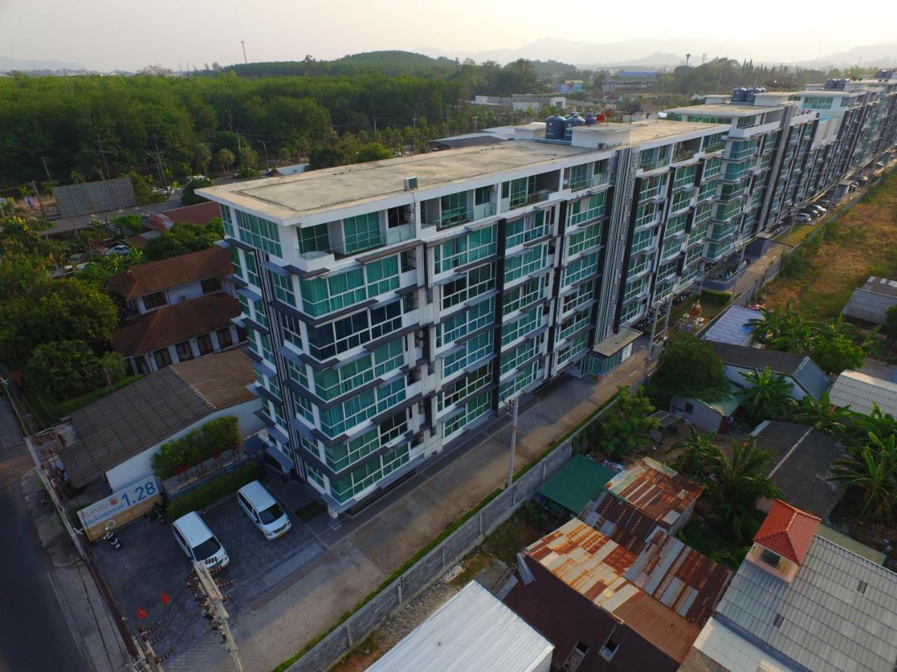 Modern Thai Suites Phuket Dış mekan fotoğraf